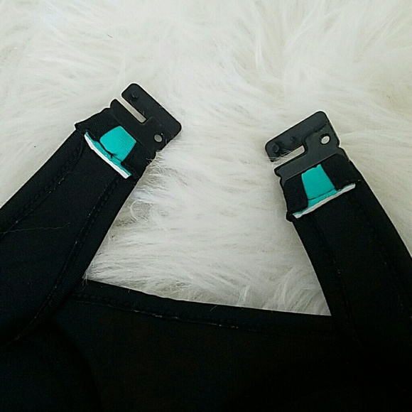 Bikini - Picture 5 of 6